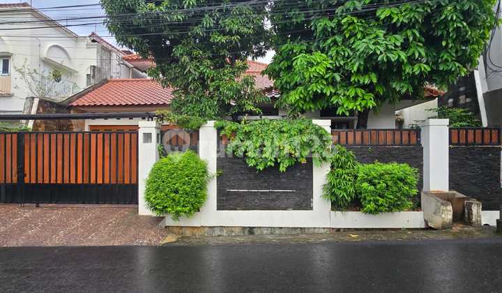 Rumah Siap Huni Dalam Komplek One Gate Area Tebet Jakarta Selatan