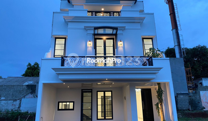 Rumah Baru Dalam Cluster di Cibubur Jakarta Timur Rumah Baru Dalam Cluster di Cibubur Jakarta Timur