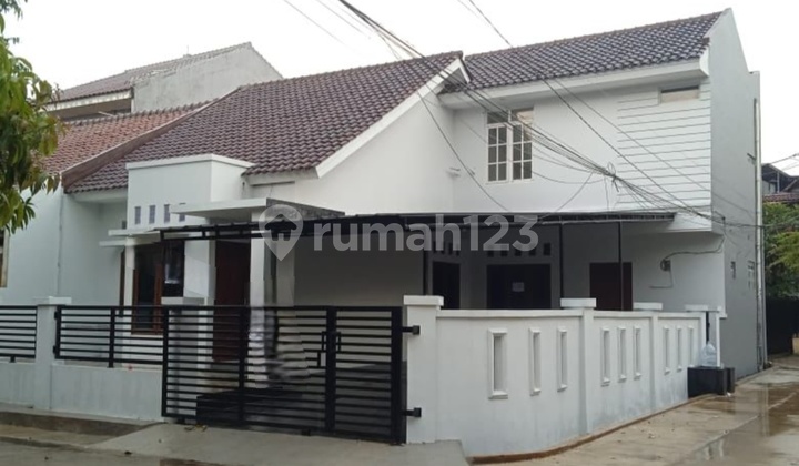 Rumah Hook Disewakan Siap Huni. Bagus - Pondok Melati Bekasi