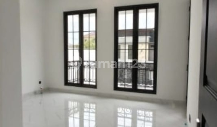 Dijual Rumah Baru Galaxy Bumi Permai Araya 2 American Classic Bagus dan Mewah Siap Huni Surabaya Barat 2