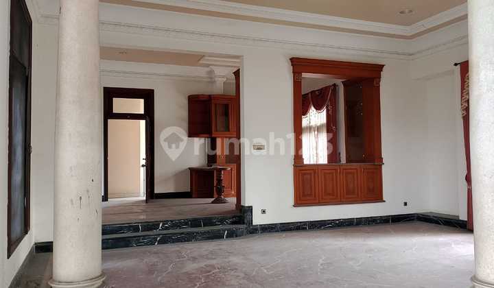 Dijual Rumah Mewah Raya Golf Citraland Surabaya 2