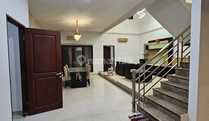 Rumah Siap Huni Mewah Dan Strategis  2