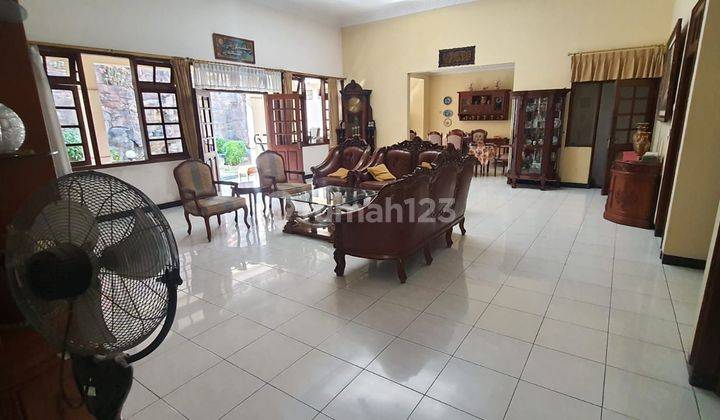 Rumah Asri Dijual Dekat Raya Merr Kampus 2