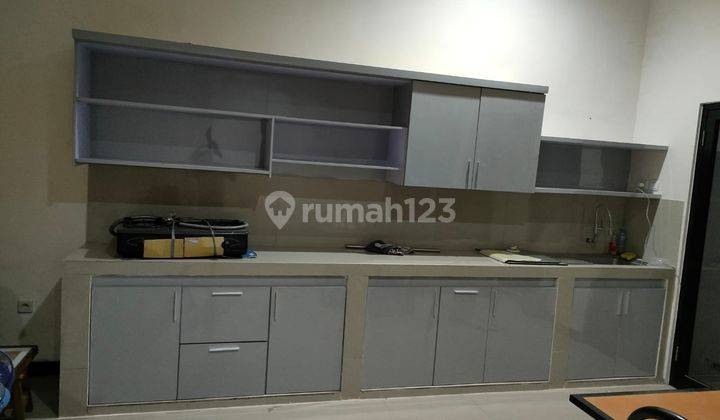 Dijual Rumah 2 Lantai Banyak Bonus Furnished 2