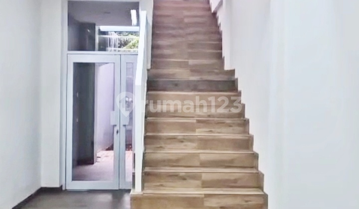 Cempaka Putih Strategic Business Space, Suitable for Office & Restaurant 2