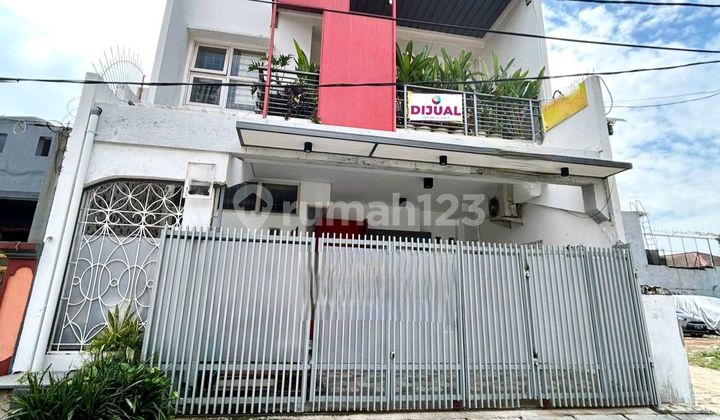 Rumah Minimalis 3 Lantai Siap Huni di Pulo Asem, Jakarta Timur