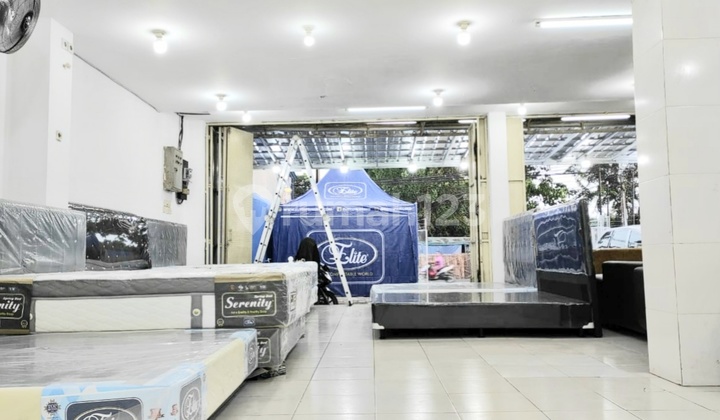 15 Meter Wide Row House with Spacious Parking in Kaliabang, North Bekasi 2