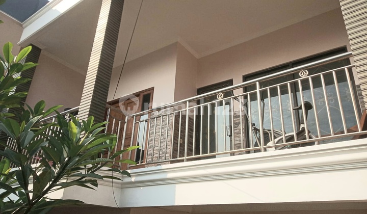 Rumah Modern 2 Lantai Di Tytyan Indah, Dekat Summarecon Bekasi Rumah Modern 2 Lantai Di Tytyan Indah, Dekat Summarecon Bekasi