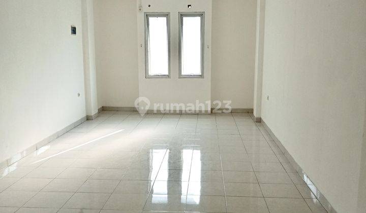 Ruko Bagus Baru Renovasi 2,5 Lt Di Pondok Kopi, Jakarta Timur  2