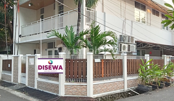For Rent Spacious 2-Story 4-Bedroom House in Rawamangun, East Jakarta