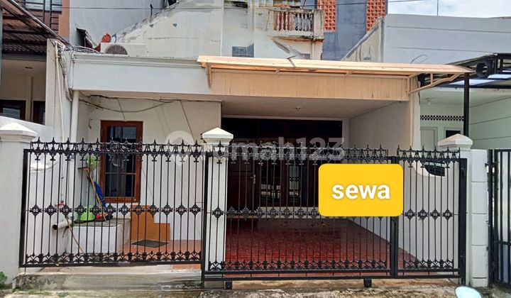 Sewa Rumah 2,5 Lantai Siap Huni Dalam Kompleks Di Rawamangun 2