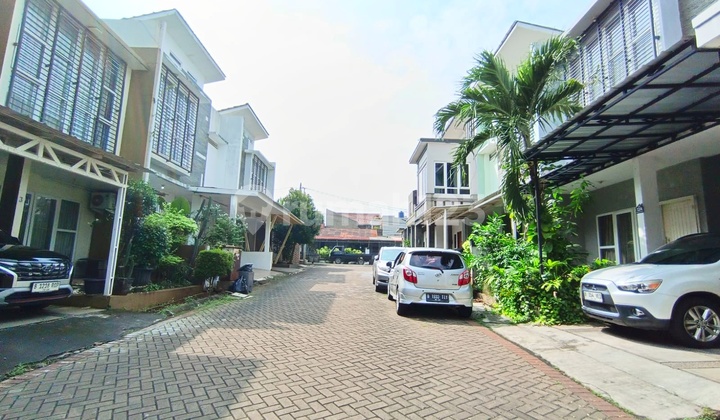 Harga Menarik Rumah Modern 2 Lt Semi-furnished Di Pondok Kelapa