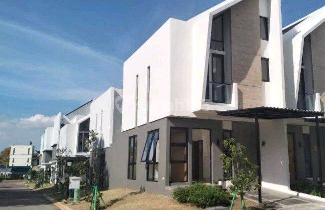 Rumah Eksklusif Di Provence Suites, Bsd City, Tangerang Selatan 1