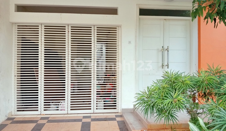 Cheap 4 BR House Rent Good in Acacia Cluster, Summarecon Bekasi 2