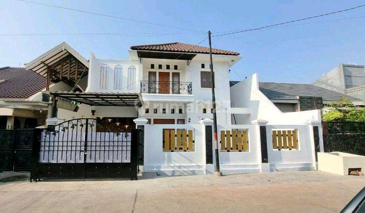 Rumah Elegan 2 Lantai Di Billymoon, Pondok Kelapa, Jakarta Timur 1