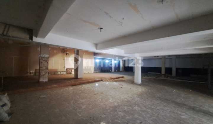Strategic Shop House on Brigjend Katamso Street, Yogyakarta 2