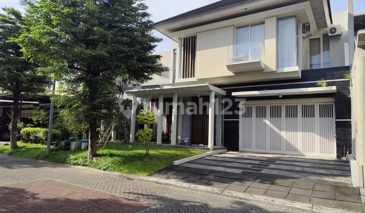 Rumah Mewah 2 Lantai (Semi Furnish) Perumahan di Sleman