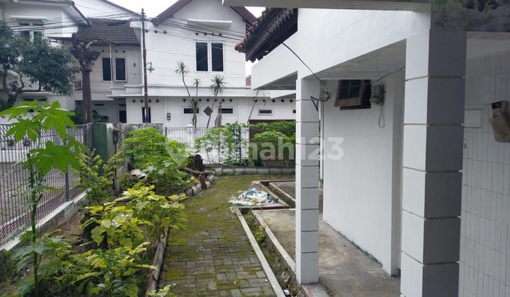 For Rent: 2-Story Strategic Residential House in Perum. Griya Perwita Asri, North Ring Road 2