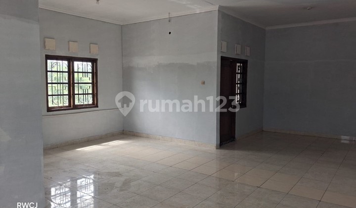 For Rent Strategic 2-Story Shop House Near School, Spacious &amp; Ready to Use, Sinduadi, Mlati, Sleman 2