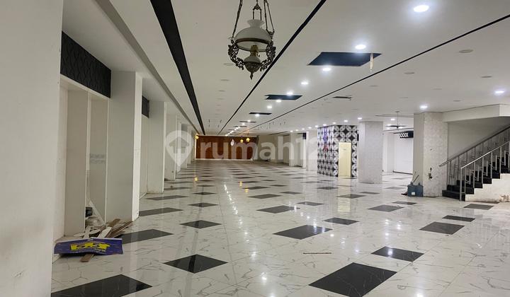 4-STORY COMMERCIAL SPACE – PREMIUM LOCATION MALIOBORO, YOGYAKARTA