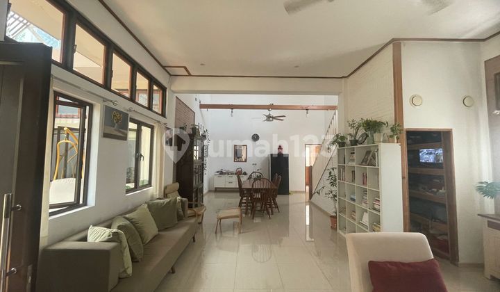 Luxurious 2-Story Furnished House Located on North Palagan Road, Hyatt Hotel 2