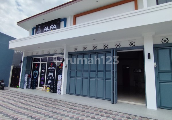 For Rent New Shop House on Jl. Gito Gati Near Sleman City Hall, Parking-Friendly Location & Wide Road Row, Donoharjo, Ngaglik, Sleman 2