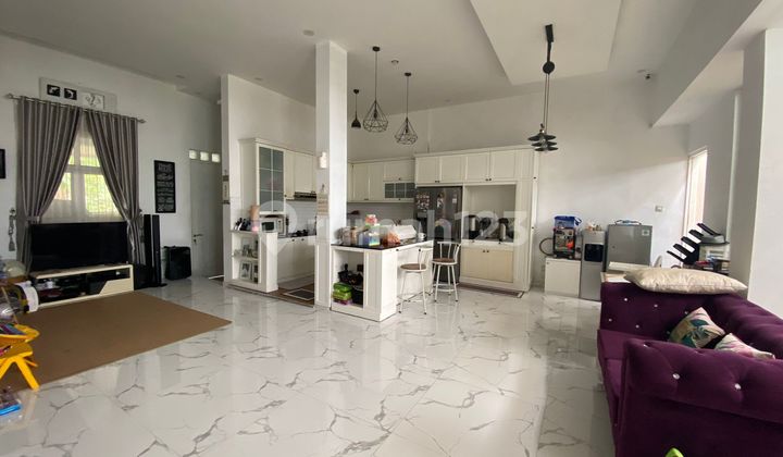 Rumah Furnish 3 Lantai di Sariharjo Ngaglik Sleman Rumah Furnish 3 Lantai di Sariharjo Ngaglik Sleman