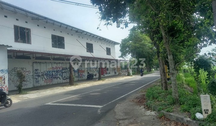 Ruko Strategis 2 Lantai di Pusat Kota Bantul Ruko Strategis 2 Lantai di Pusat Kota Bantul