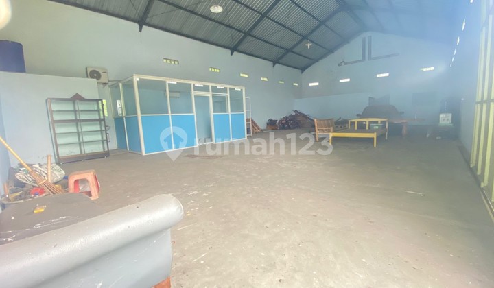 Warehouse Strategic Location Magelang Street Km 13 Trihanggo Sleman