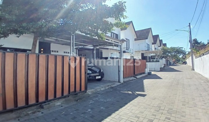 Rumah Furnish 2 Lantai di Perumahan Siap Huni 2