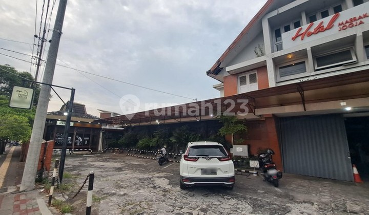 Premium Strategic Hotel Investment in the Heart of Jogja City, a Step to Malioboro & Tugu, Karangwaru, Tegalrejo, Yogyakarta 2