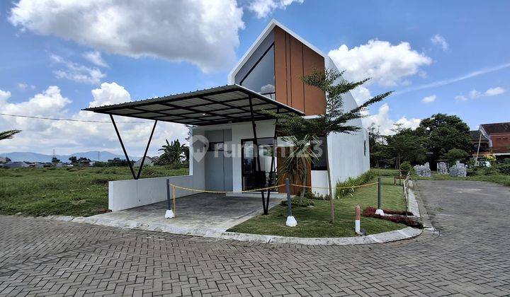 Rumah Minimalis di Pusat Kota Jember – Hanya 200 Jutaan! 1