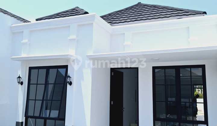 Rumah Mewah Siap Huni Lokasi Super Strategis Rumah Mewah Siap Huni Lokasi Super Strategis