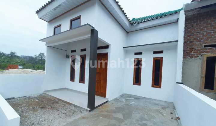 Rumah Siap Huni di Tengah Pusat Kota Harga 300 Jutaan