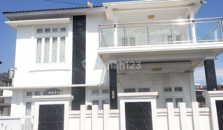 Rumah Mewah Tanah Luas Lokasi Di Pusat Kota  2