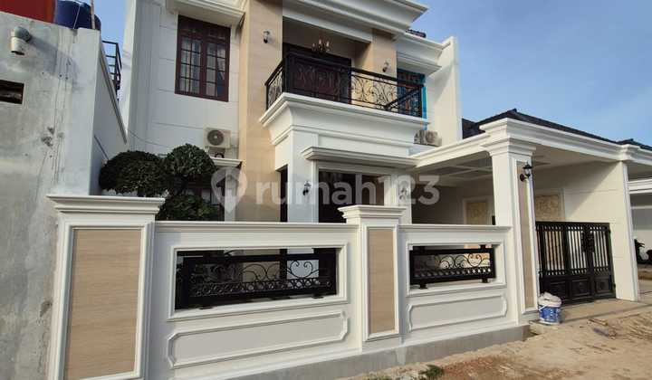 Rumah Mewah Megah Tanah Luas Lokasi Super Strategis