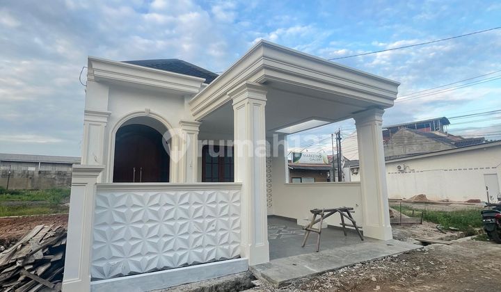 Rumah Mewah One Gate Sistem Lokasi di Tengah Pusat Kota Rumah Mewah One Gate Sistem Lokasi di Tengah Pusat Kota