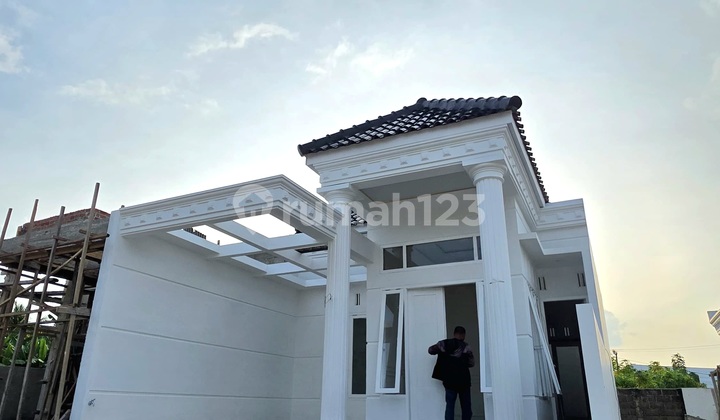 Rumah Mewah One Gate Sistem dan Bebas Banjir 2