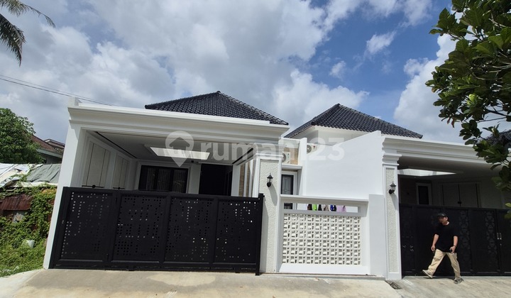 Luxury House Large Land Strategic Location