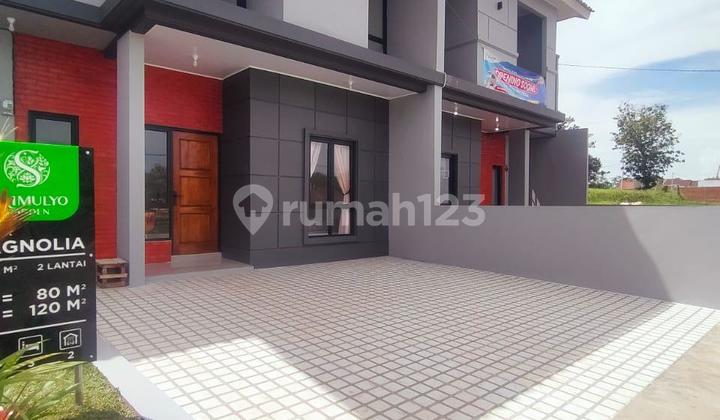 Rumah Mewah 2 Lantai Lokasi Super Strategis