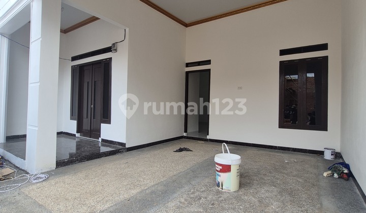 Rumah Mewah One Gate Sistem Lokasi Strategis Rumah Mewah One Gate Sistem Lokasi Strategis