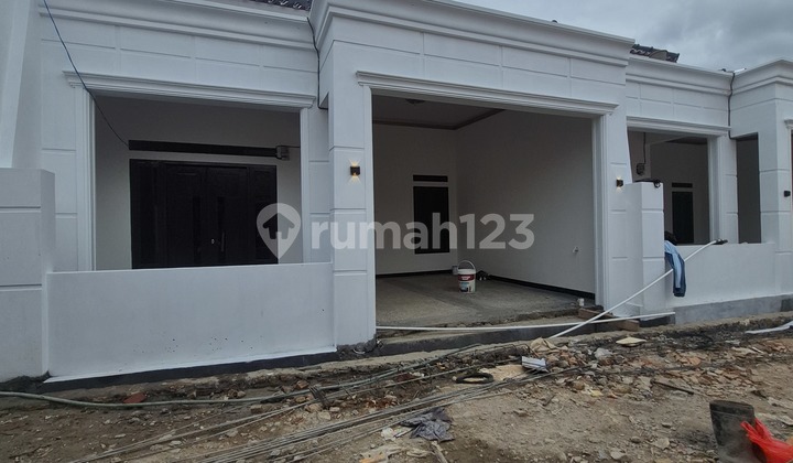 Rumah Mewah One Gate Sistem Lokasi Strategis Rumah Mewah One Gate Sistem Lokasi Strategis