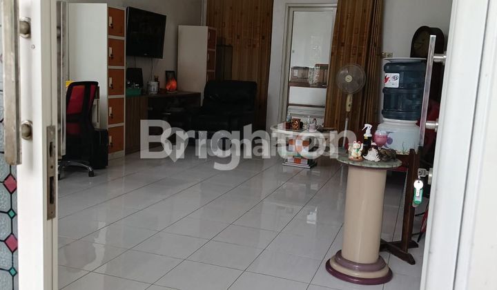 WIGUNA HOOK HOUSE EAST SURABAYA 2