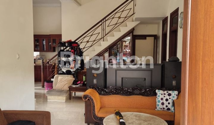 RUMAH HOOK PURIMAS SIAP HUNI RENOV 1 TAHUN YANG LALU