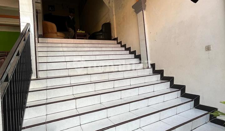 3-Story Central Gresik Town Office House with SHM