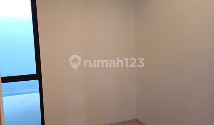 For Rent Ready-to-Occupy Residential House In Citra 8 Near Sunset Avenue 2