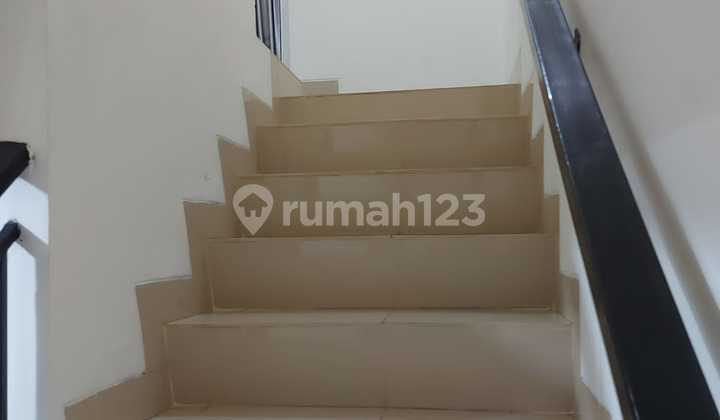 Disewakan Rumah Tinggal Siap Huni Golden Palm Disewakan Rumah Tinggal Siap Huni Golden Palm