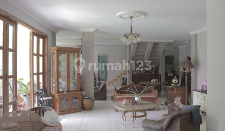 Dijual Rumah 2 Lantai, Luas 450M2, Siap Huni, 4+1 Kamar Tidur, SHM, bisa KPR, di Kawasan Elit Old Money Jakarta Selatan 2