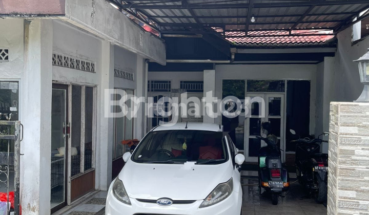 NICE 3-STORY HOUSE READY TO OCCUPY FULLY FURNISHED 1