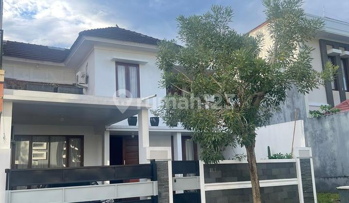 Rumah Cantik 2 Lantai 5 Kamar di Balikpapan Baru